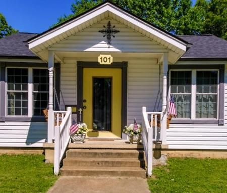Historic Town Square Bungalow In Heart Of Brighton Atoka Eksteriør billede